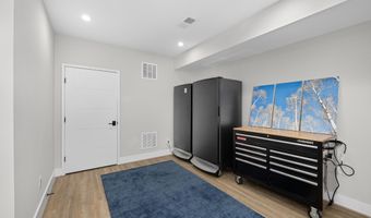 5624 SHERIER Pl NW, Washington, DC 20016
