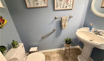 7374 Virginia Rd, Atwater, OH 44201