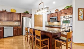 1928 N Ridge Ave, Arlington Heights, IL 60004