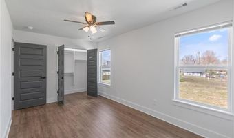 1100 Lockheed St, Bentonville, AR 72712