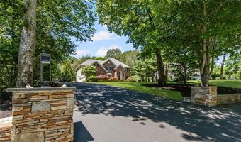 19 Cassandra Ln, North Kingstown, RI 02852