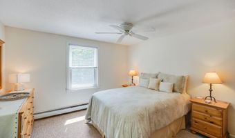 240 Bragg's Ln, Barnstable, MA 02630