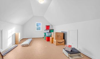 9 Hingham Ln, Barnegat, NJ 08005