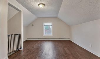 86 Westwood Ave, Cranston, RI 02905