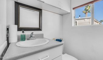 181 MINESHAFT Dr, Apache Junction, AZ 85119