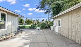 2172 FIRESIDE Ct, Springfield, OR 97477