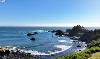 842 CHETCO POINT Ter, Brookings, OR 97415