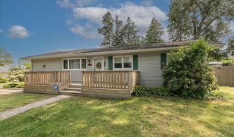 40 Dockage Rd, Bayville, NJ 08721