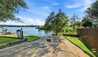 1616 Woodview Dr, Alvarado, TX 76009