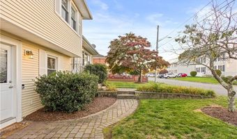 25 Loomis St, Cranston, RI 02920