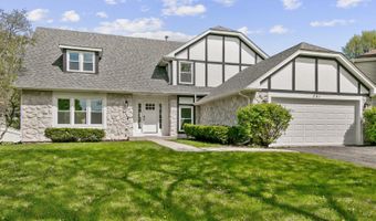 731 Roaring Brook Ln, Algonquin, IL 60102