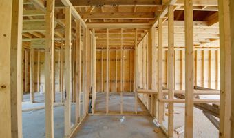 101 LLOYD HENDERSON Rd, Beebe, AR 72012