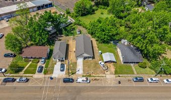 111 College St, Batesville, MS 38606