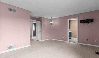 76 Valley Green Ct B, North Providence, RI 02904