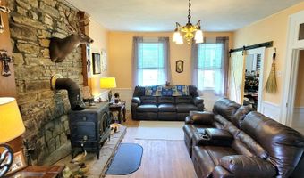 8079 Wayside Creamery Rd, Alderson, WV 24910