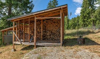 671 Kelso Woods Dr, Athol, ID 83801