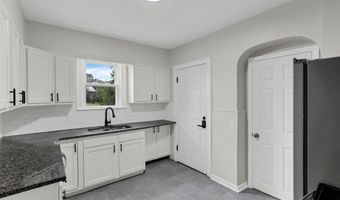 2365 N Stelzer Rd, Columbus, OH 43219