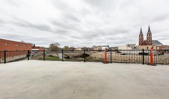 120 Twin Steeples NE Ste 204, Dyersville, IA 52040