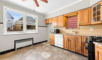 129 W 28TH St 1, Bayonne, NJ 07002