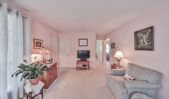 2883 W South St, Allentown, PA 18103
