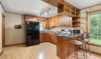208 12th St SE, Austin, MN 55912