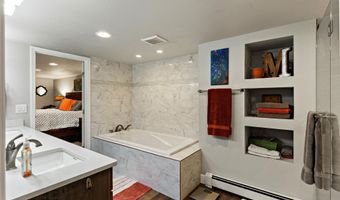 7243 Old Harbor Ave, Anchorage, AK 99504