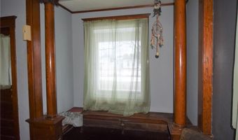 120 W Main St, Lewiston, MN 55952