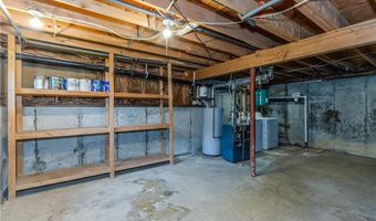 12 Twin Leaf Trl, Narragansett, RI 02874