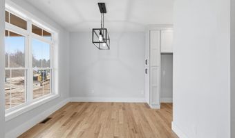 14 Stacey Ln 2, Chester, NH 03036
