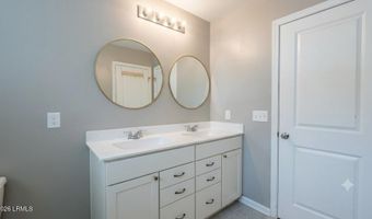 35 Pacolet Ln, Beaufort, SC 29906