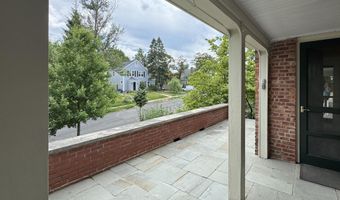 73 Oakwood St, Albany, NY 12208