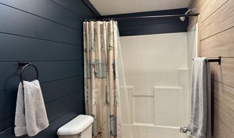 100 Red River Dr, Adrian, MI 49221