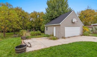 216 W SEYMOUR St, Appleton, WI 54915