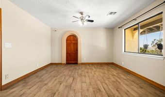 902 Searchlight Ranch Rd, Acton, CA 93510
