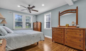 700 Halliard Ave, Beachwood, NJ 08722