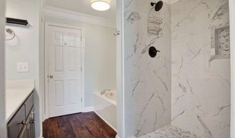 354 E Creek Bnd, Athens, GA 30605