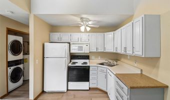 1213 10th Ave NW, Altoona, IA 50009