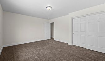 22225 Standing Rock Ave, Apple Valley, CA 92307