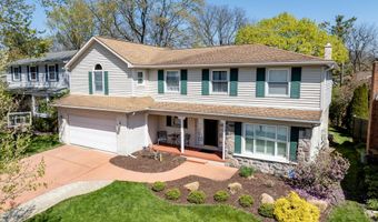 2424 Antietam Dr, Ann Arbor, MI 48105