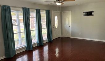 605 Holly, Angleton, TX 77515