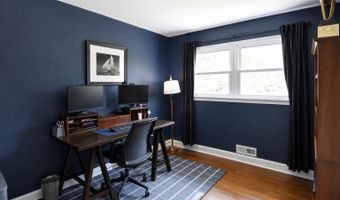 469 East Rd, Belford, NJ 07718