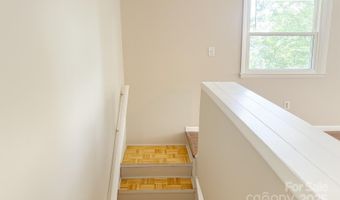 123 Avondale Ridge Rd, Asheville, NC 28803