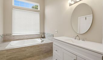 9 Forest Lake Ct, Barnegat, NJ 08005