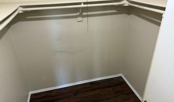 75 Homestead Ln, Bayonne, NJ 07035