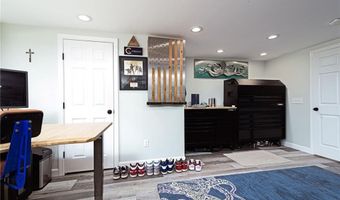 371 Glen Hill Dr, North Kingstown, RI 02874