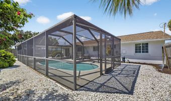 635 Jamaica Cir E, Apollo Beach, FL 33572
