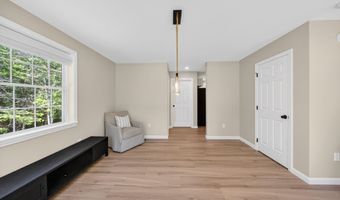 47 Chestnut Dr, Allenstown, NH 03275