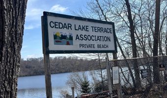 7 Hazen St, Chester, CT 06412