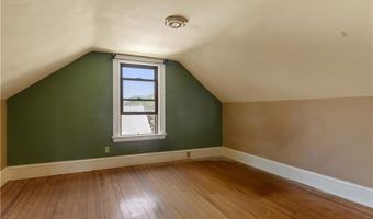 120 Smith St, Cranston, RI 02905