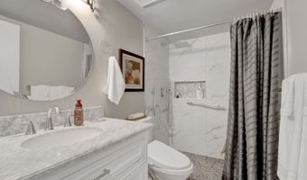 710 E Algonquin Rd J108, Arlington Heights, IL 60005